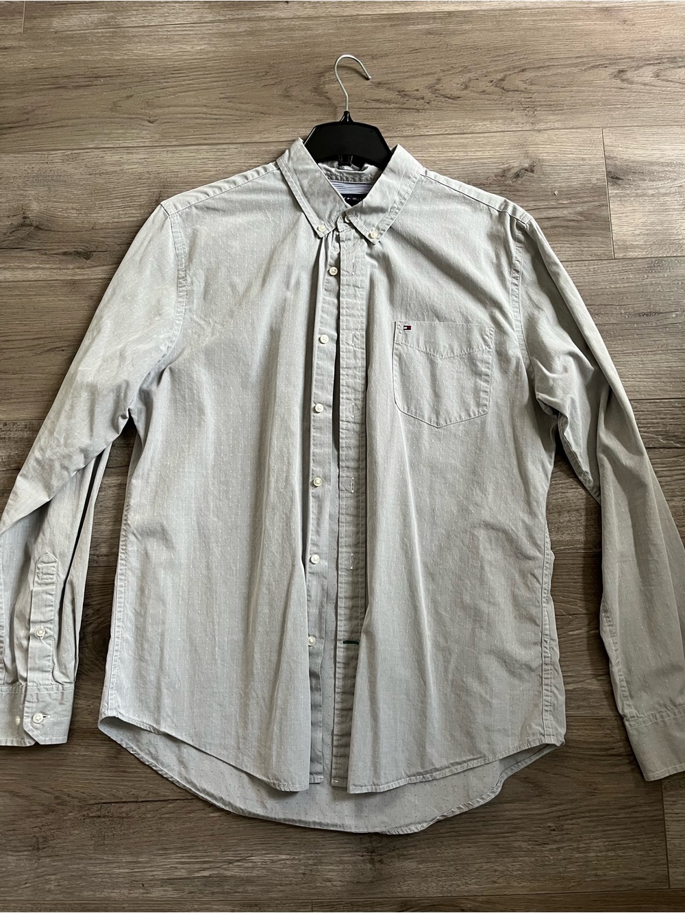 Tommy Hilfiger Light Gray Button-Down Pocket Shirt